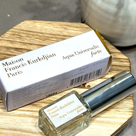 Maison F Kurkdjian Aqua Universalis Forte Miniature - Picture 2 of 4